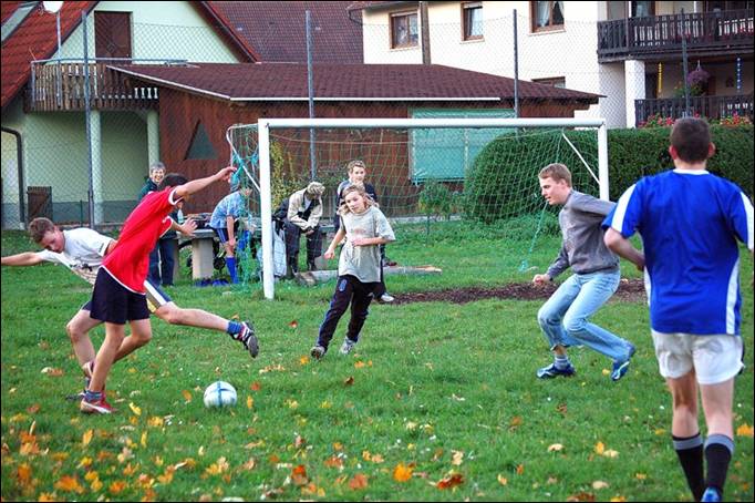 061029Fussball08